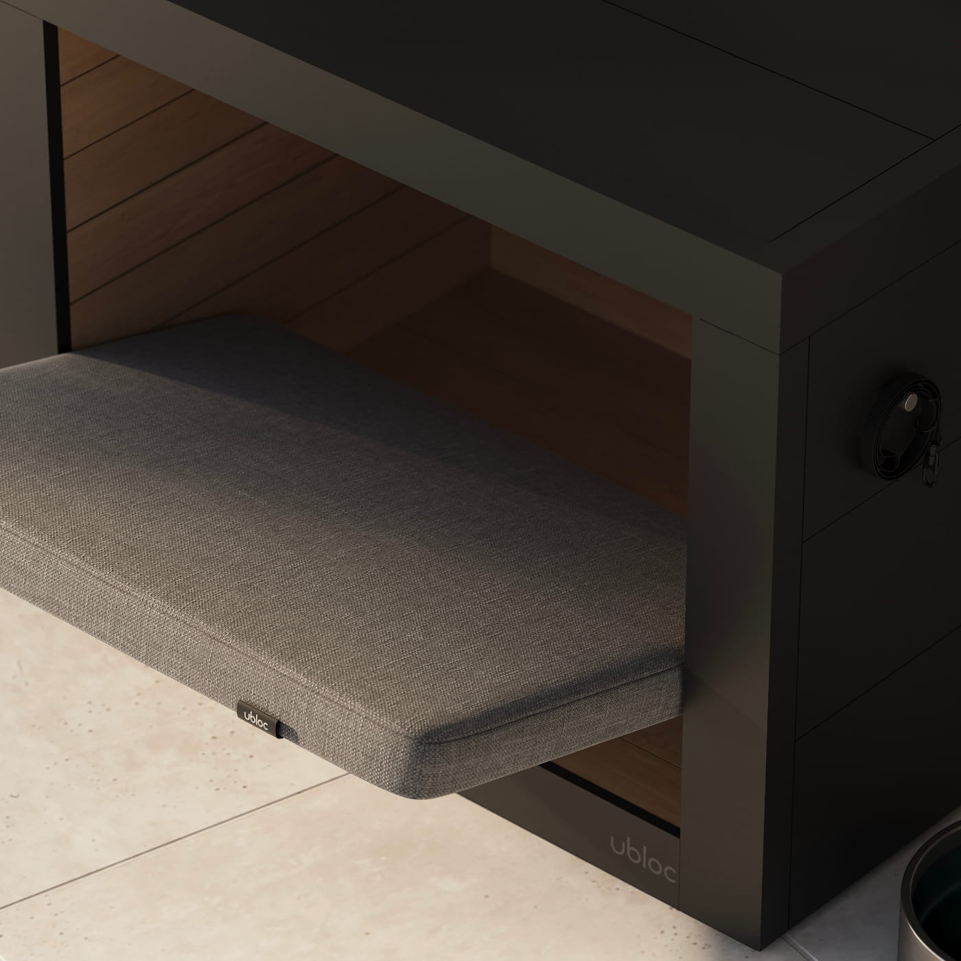 Optional Shelter Mat.
